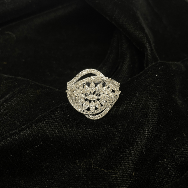 Ladies Ring