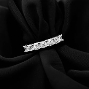 Ladies RING