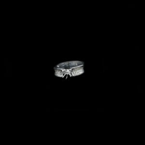 Ladies Ring