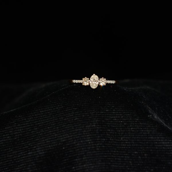 Ladies Ring
