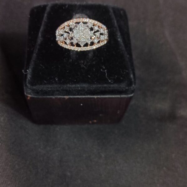 Ladies Ring