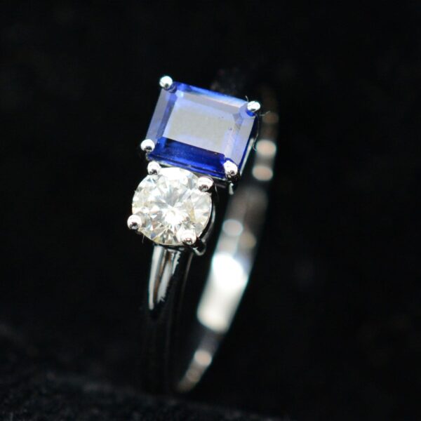 Ladies RING