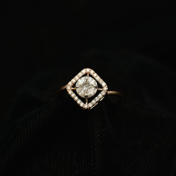 Ladies Ring