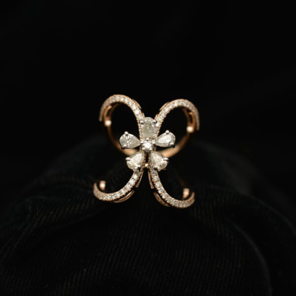 Ladies Ring