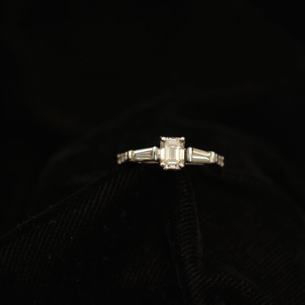 Ladies Ring