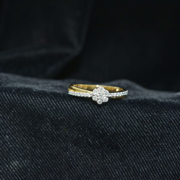 Ladies Ring