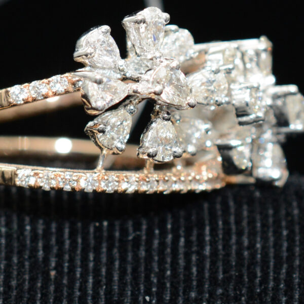 Ladies RING