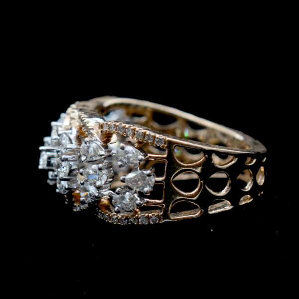 Ladies Ring