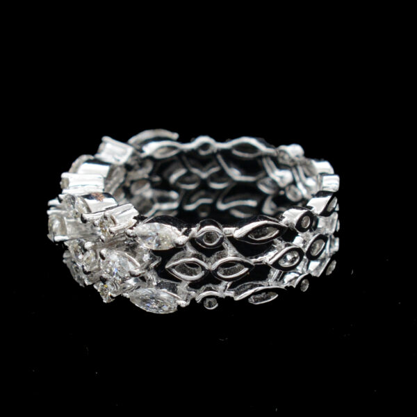 Ladies Ring