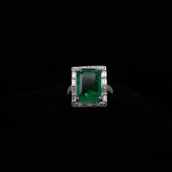 Ladies Ring
