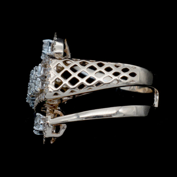 Ladies Ring