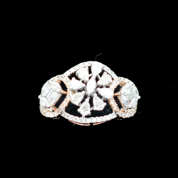 Ladies Ring