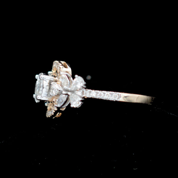 Ladies Ring
