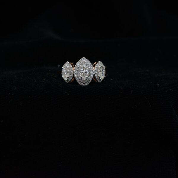 Ladies Ring