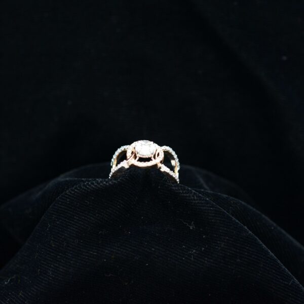 Ladies Ring