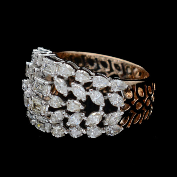 Ladies Ring