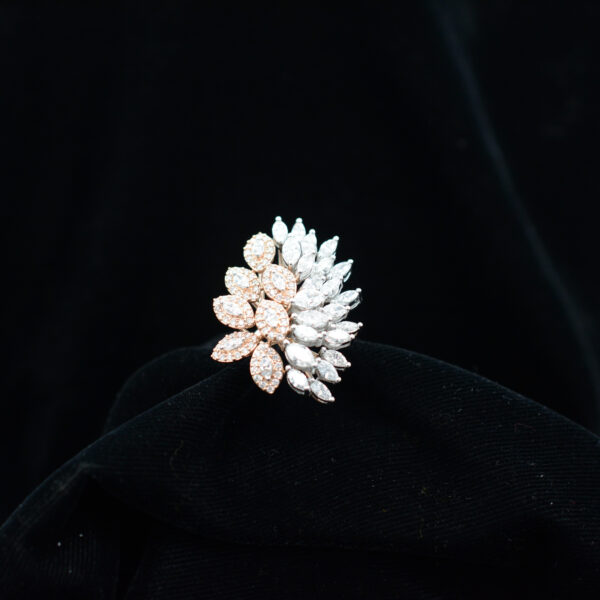 Ladies RING