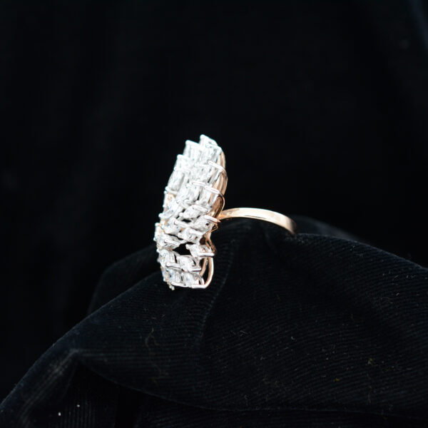 Ladies RING