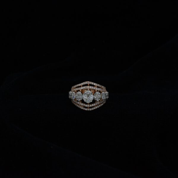 Ladies Ring