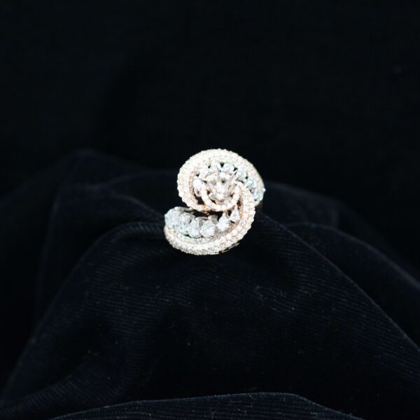 Ladies Ring