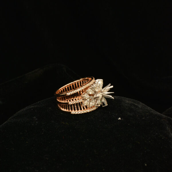 Ladies Ring