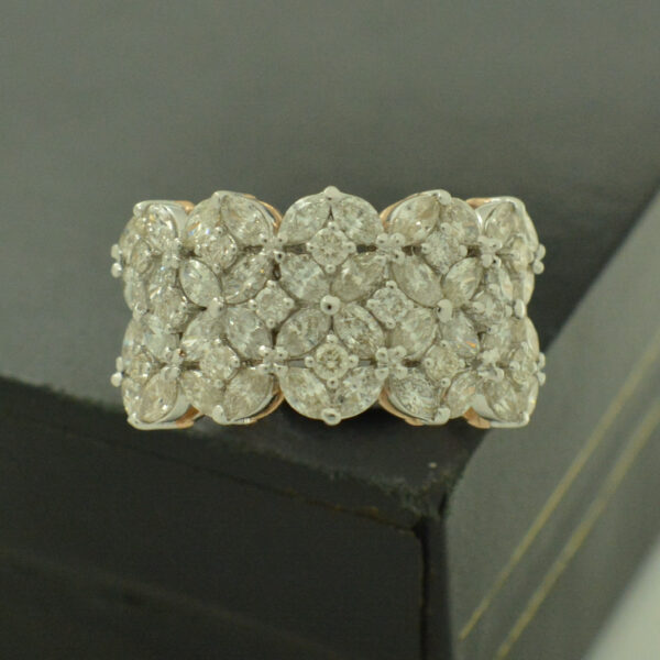 Ladies Ring