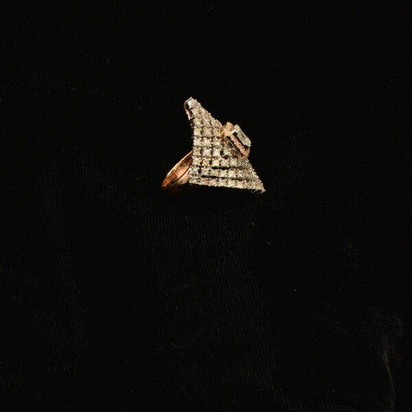 Ladies Ring