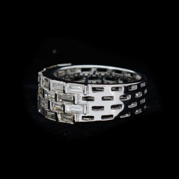 Ladies Ring