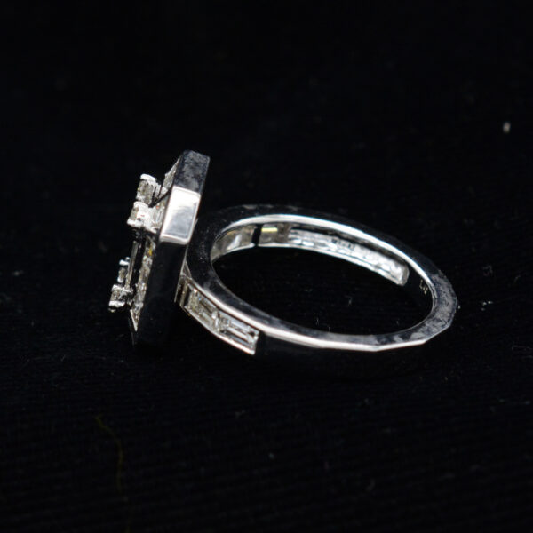 Ladies Ring