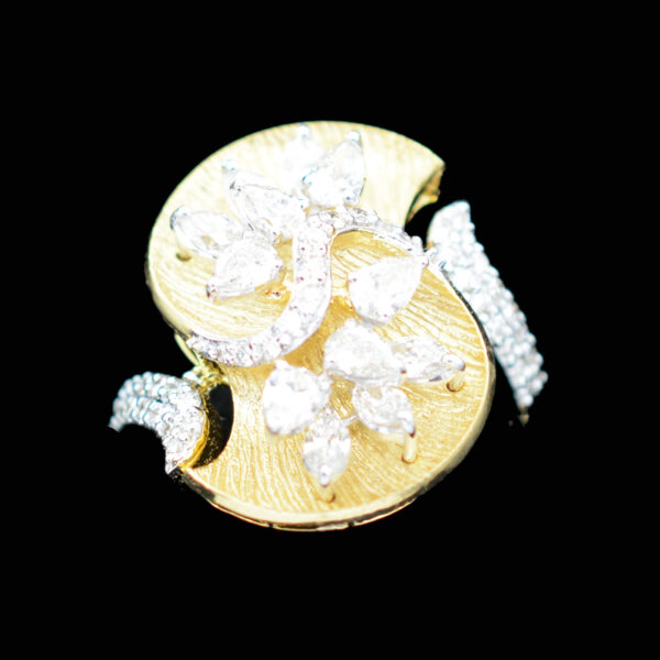 Ladies Ring