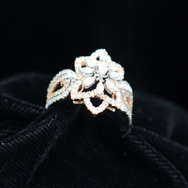 Ladies Ring