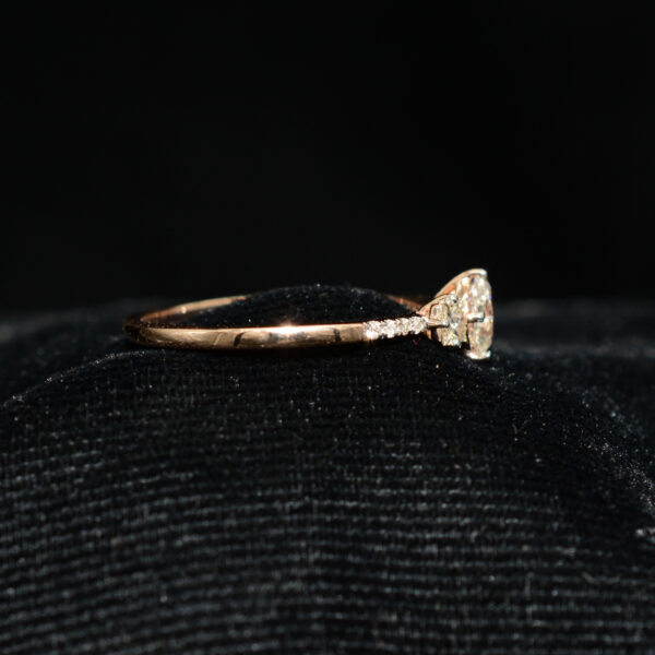Ladies Ring