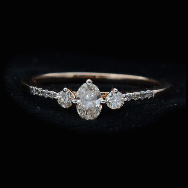 Ladies Ring