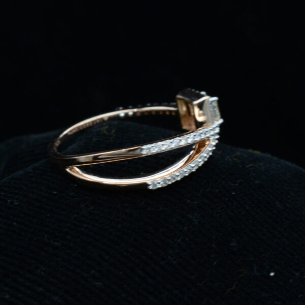 Ladies Ring