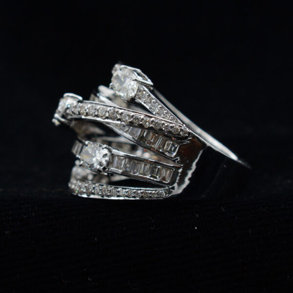 Ladies Ring