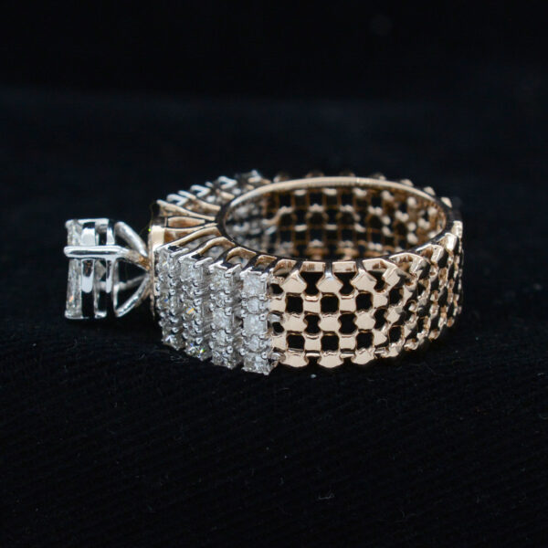 Ladies Ring