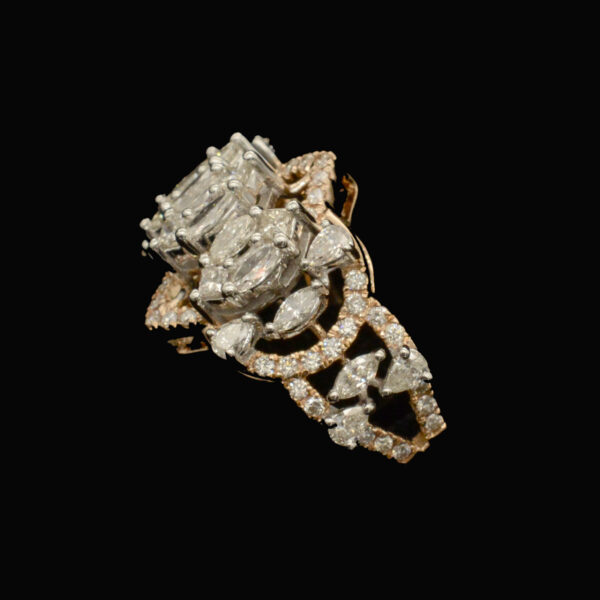Ladies Ring