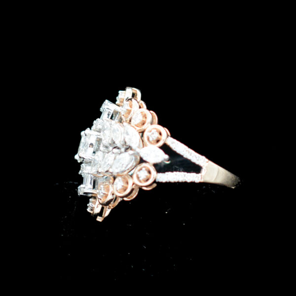 Ladies Ring