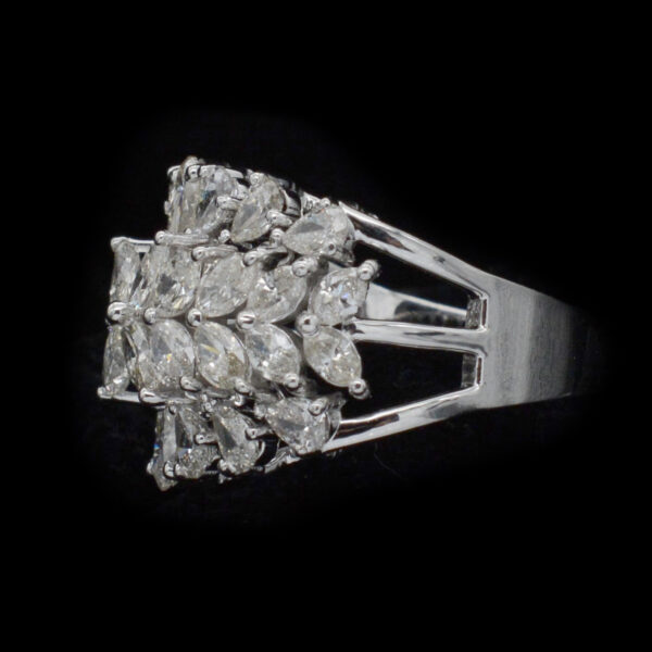 Ladies Ring