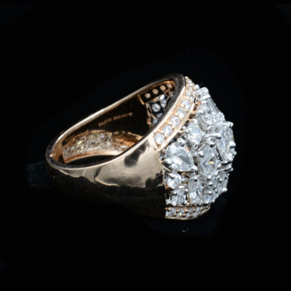 Ladies Ring