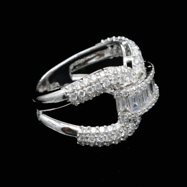Ladies Ring