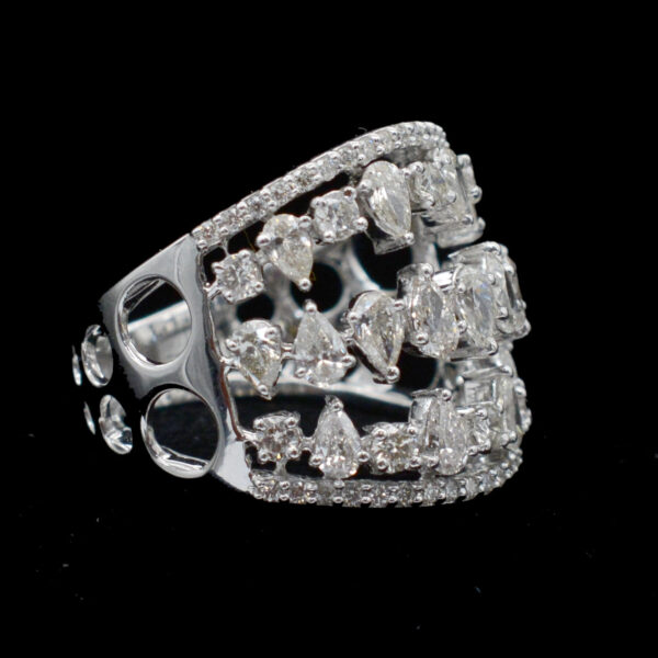 Ladies Ring