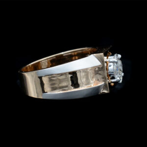 Ladies Ring