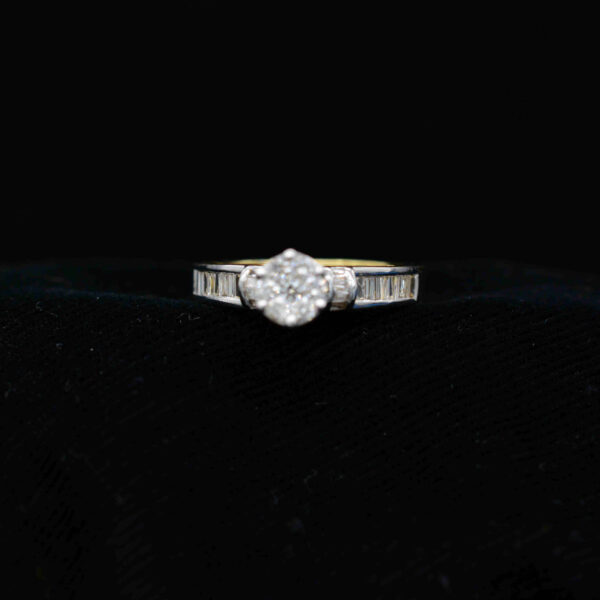 Ladies Ring