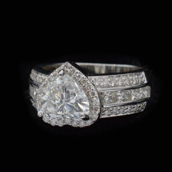 Ladies Ring
