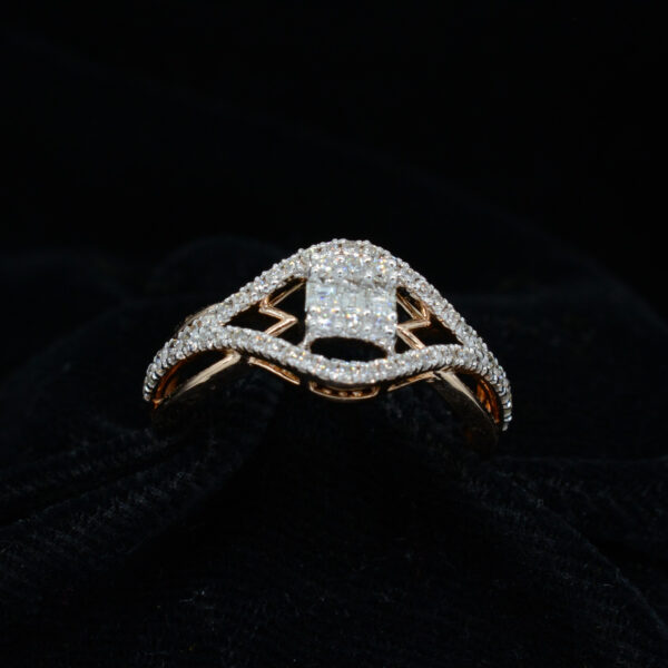 Ladies Ring