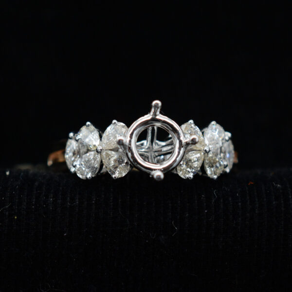Ladies Ring