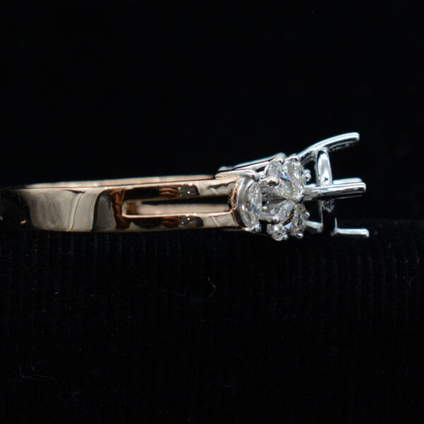 Ladies Ring