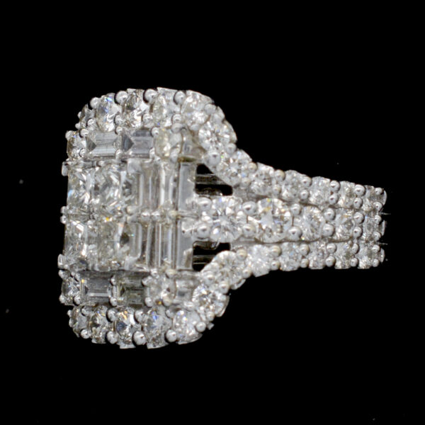 Ladies Ring