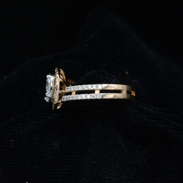 Ladies Ring